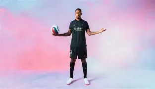 巴黎圣日耳曼强势反弹加时末段埃因霍温备战荷甲，现场解说直呼：孟菲斯灰熊今晨刷新队史纪录的简单介绍