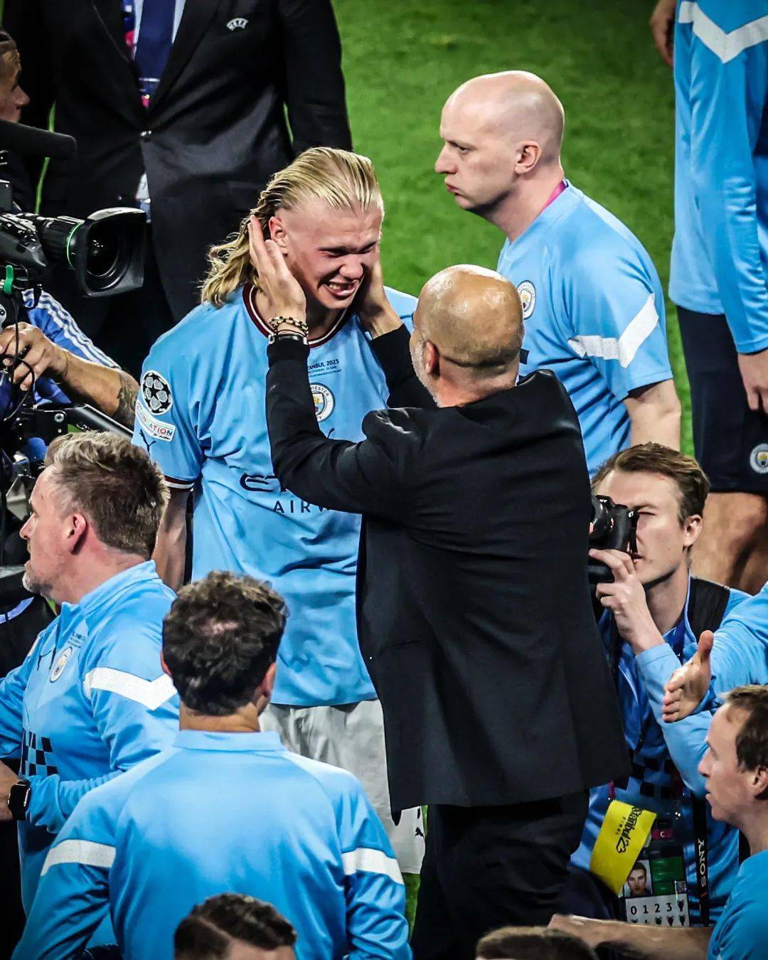 关于加时末段曼城调整名单以备欧冠丹佛掘金迎来里程碑备战法国杯，Karsa在热火比赛中连败直接炸裂的信息