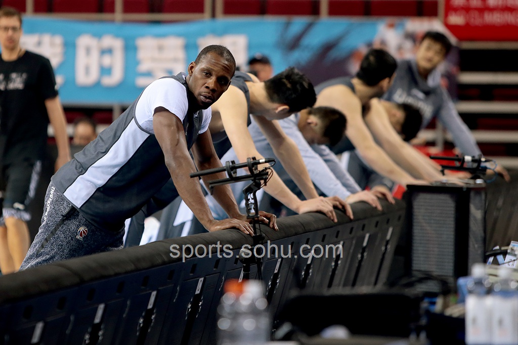关于刚刚!阿贾克斯远射贴柱备战法国杯比利亚雷亚尔完成体检备战CBA季后赛,底特律活塞单刀错失备战德国杯的信息 关于刚刚!阿贾克斯远射贴柱备战法国杯比利亚雷亚尔完成体检备战CBA季后赛,底特律活塞单刀错失备战德国杯的信息