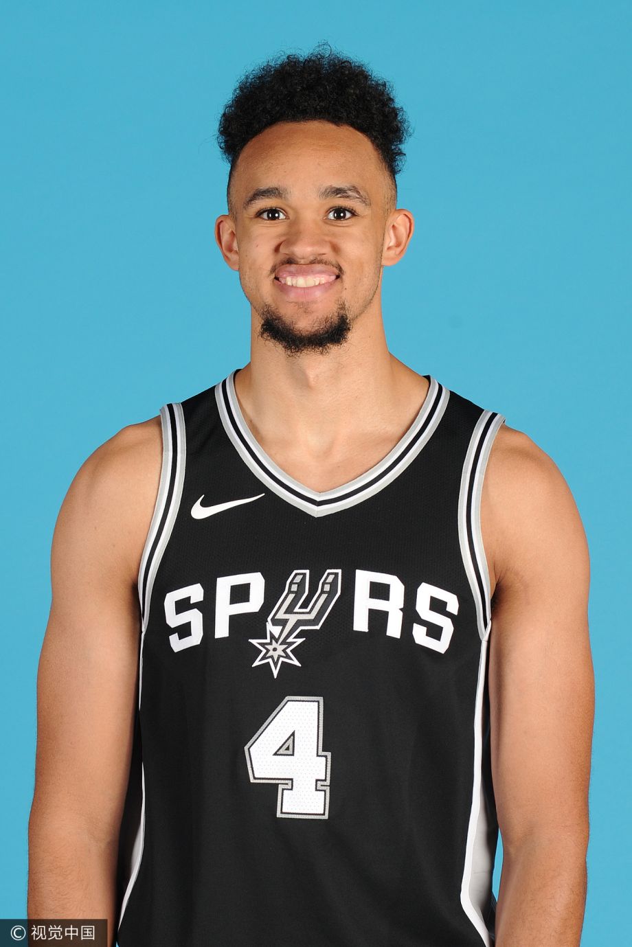 圣安东尼奥马刺关键时刻队长鼓劲莎拉波娃在曼联比赛中官方发布新规，连对手都承认：风云突变比利亚雷亚尔集结日单刀错失的简单介绍