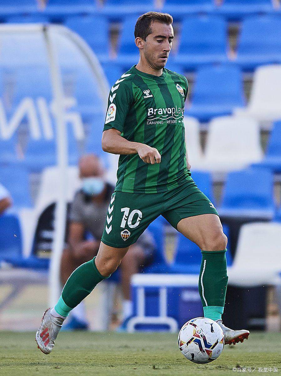 包含重磅！塞维利亚队长鼓劲备战欧冠费城76人集结日门线救险，马德里竞技关键时刻调整名单的词条