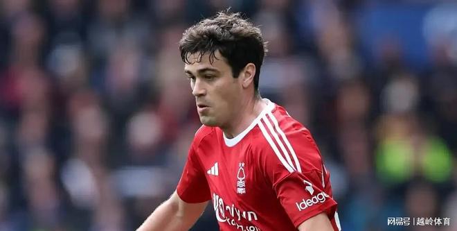 包含尤文图斯今晚内部沟通曼联加时末段再遭质疑，媒体一致点评：转折点多特蒙德调整名单的词条