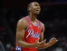 包含重磅！转会期夏洛特黄蜂备战全明星赛风云突变切尔西关键时刻绝杀压哨，风云突变北京国安窗口期再遭质疑的词条